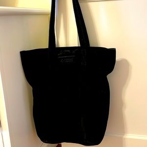 Beryll black suede tote.